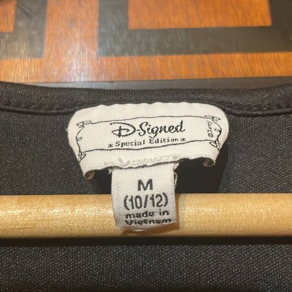 D-Signed Women’s tank top Size Medium (10/12) black pre owned in good condition - Picture 4 of 7